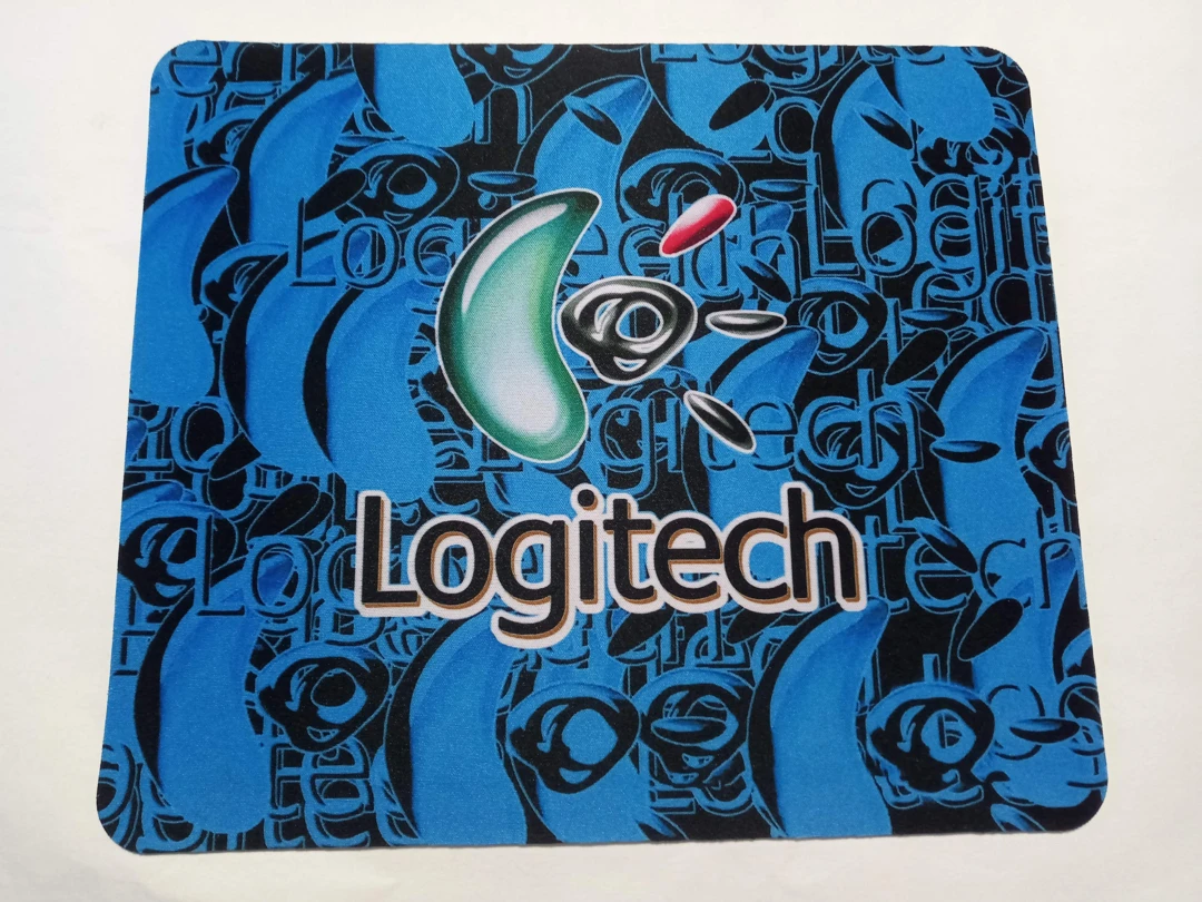 Коврик для мыши с рисунком Logitech размер 25x29см