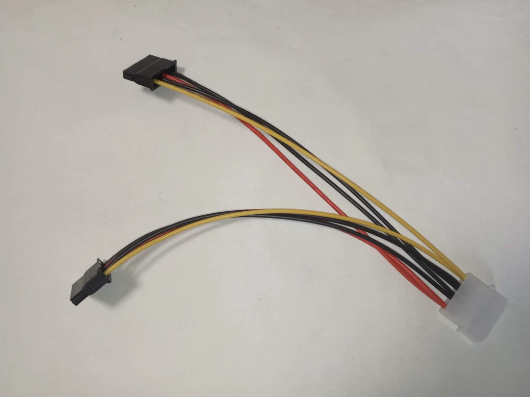 Переходник питания Power Molex to 2 SATA 20см кабель разветвитель molex ATA- 2 SATA 