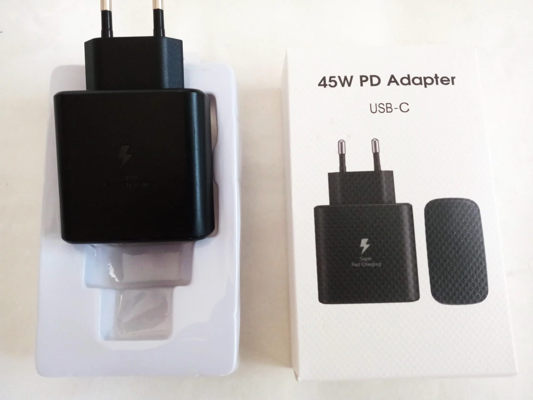 Зарядное устройство 45 вт адаптер Type-C блок питания Power Adapter Quick Charge с быстрой зарядкой