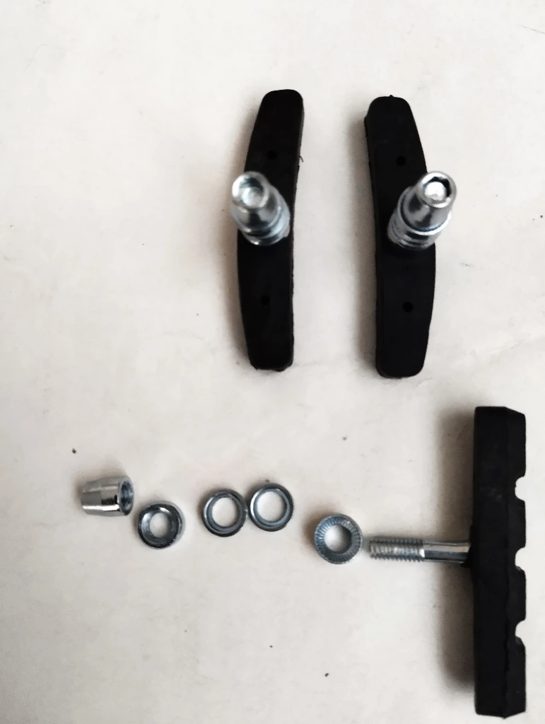 Тормозная колодка v-brake тормозные колодки резьбовые для ободных тормозов L=7cm